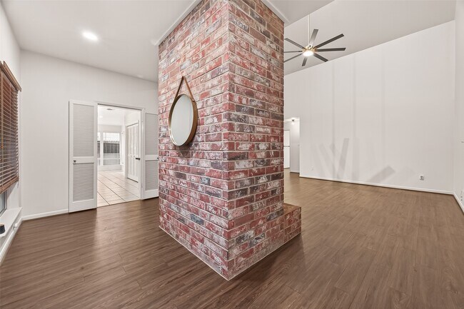 Building Photo - 12131 Ella Lee Ln