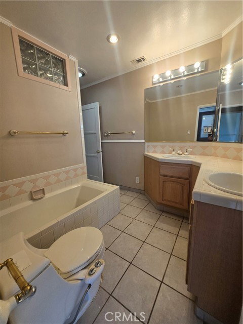 Building Photo - 7220 Via Amorita