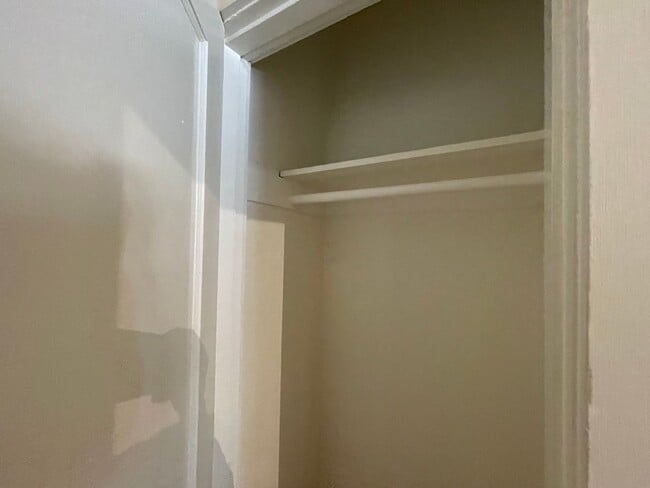 Building Photo - 440 Hyde St