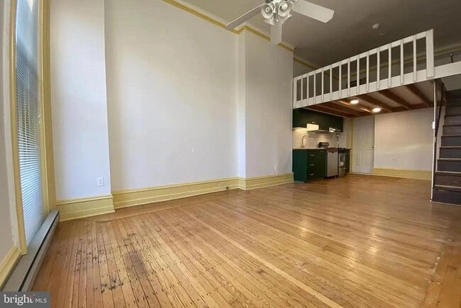 Building Photo - 2107 Green St