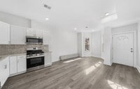 Building Photo - 1119 Hampton Pl
