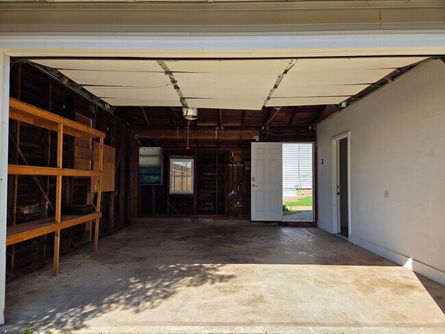 Building Photo - Historic Folsom 2 Bdrm, 1 Bath