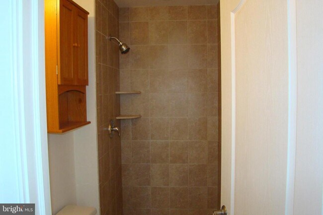 Building Photo - 2 W Gay St