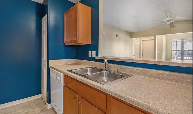 Building Photo - 12947 Townsend Dr