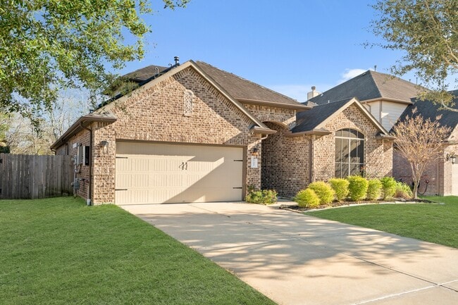 Building Photo - 9722 Massanutten Ln