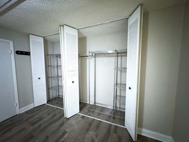 Building Photo - Villa For Rent