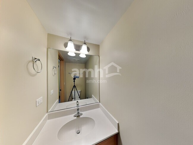 Building Photo - 4133 Hoffman St