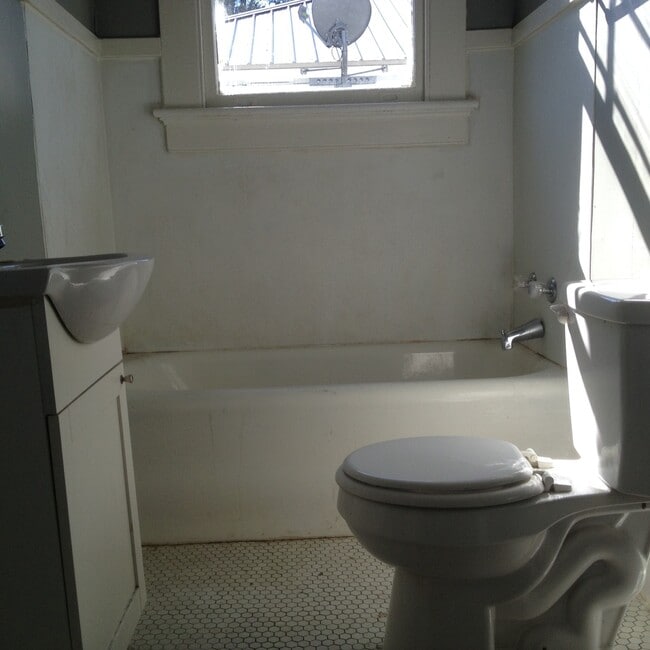 Building Photo - **UPCOMING** Columbus, GA 4 Bedroom / 2 Full Bathroom Home for Rent***