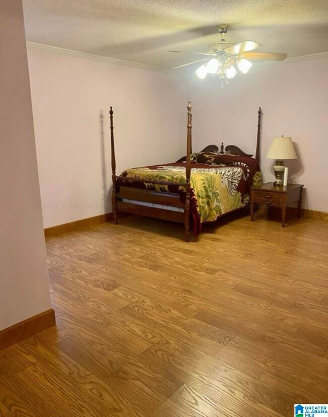 Building Photo - 1000 Highland Rd