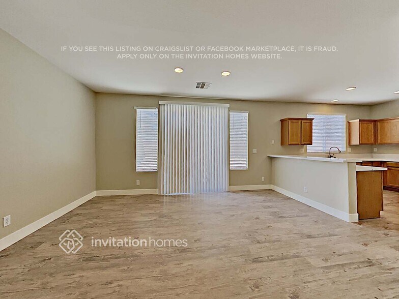 Building Photo - 6933 Water Pipit St