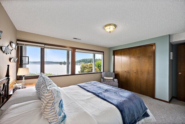 Building Photo - 153 Maple Ln NW