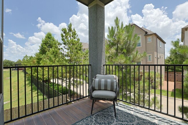 Building Photo - 4004 Centre Meadow Way