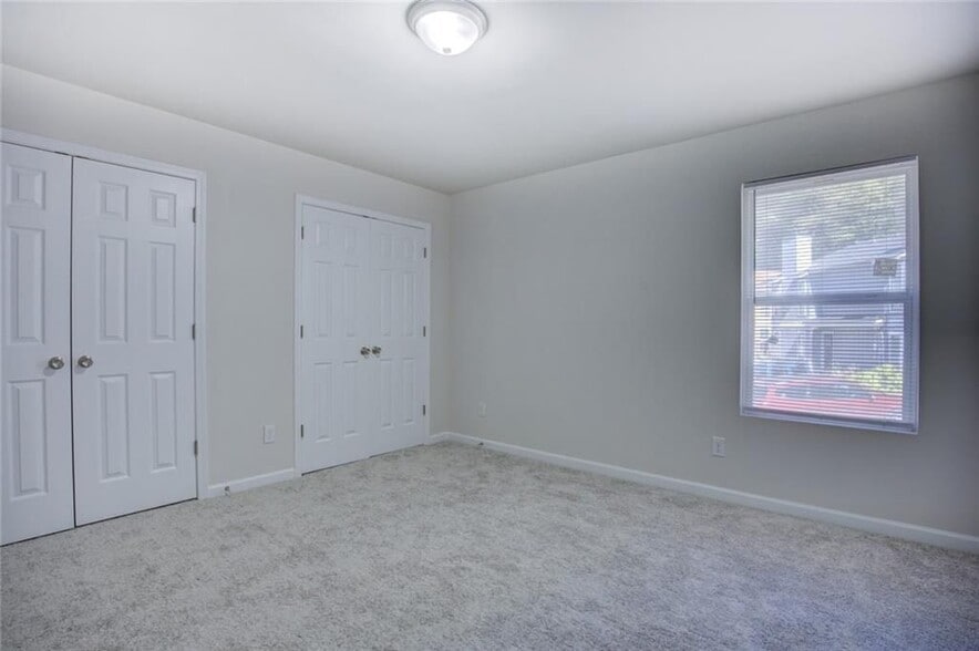 Building Photo - 2340 Beaver Ruin Rd