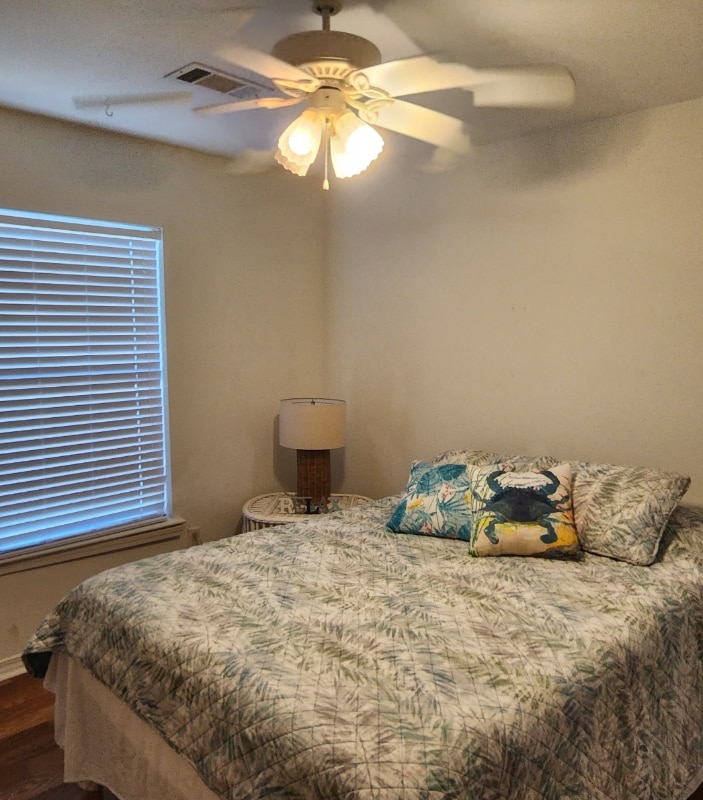 Building Photo - 870 Marina Dr