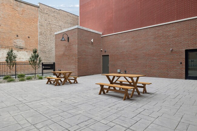 Courtyard - Union Walk