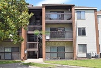 Building Photo - 39 Haverford Ct