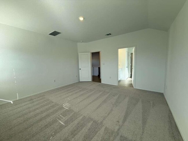 Building Photo - 200 Herald Dr