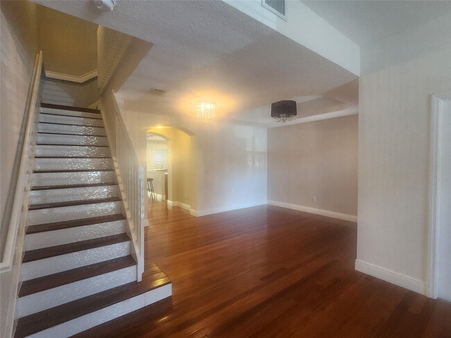 Building Photo - 4915 Tradewinds Ter