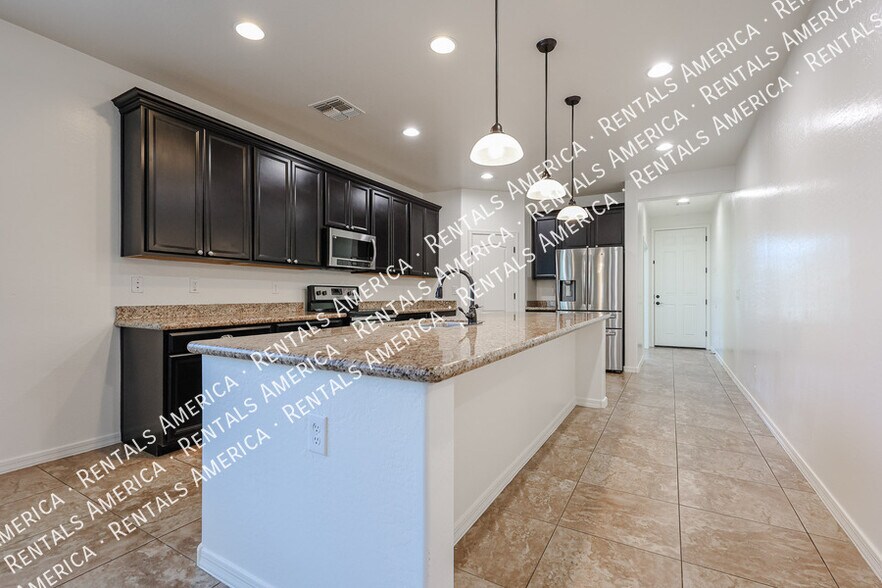 Building Photo - 41192 W Rio Bravo Dr