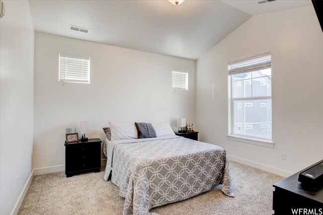 Building Photo - Condo in Saratoga Springs master planned community.