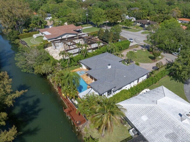 Building Photo - 5120 Carillo St