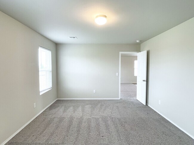 Building Photo - 9925 Blue Wing Trl