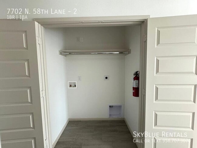 Building Photo - 7702 N 58th Ln