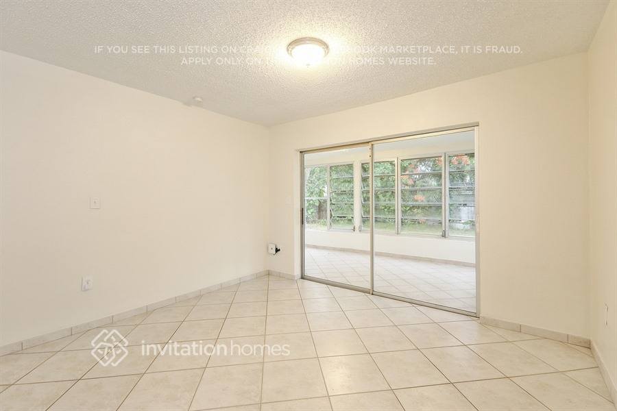 Building Photo - 2430 NW 81st Ave