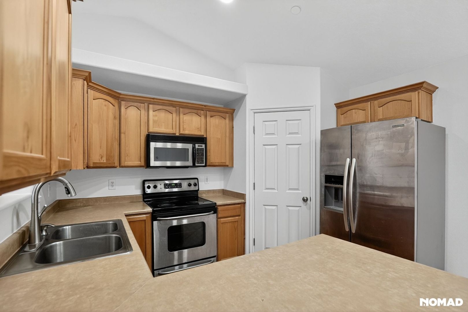 Building Photo - 946 W 630 S
