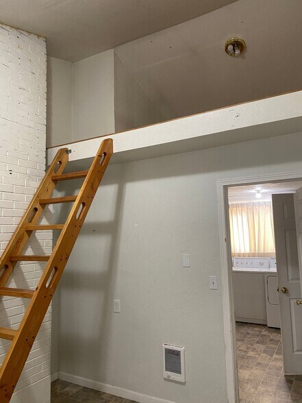 Building Photo - 1115 NW 20th St