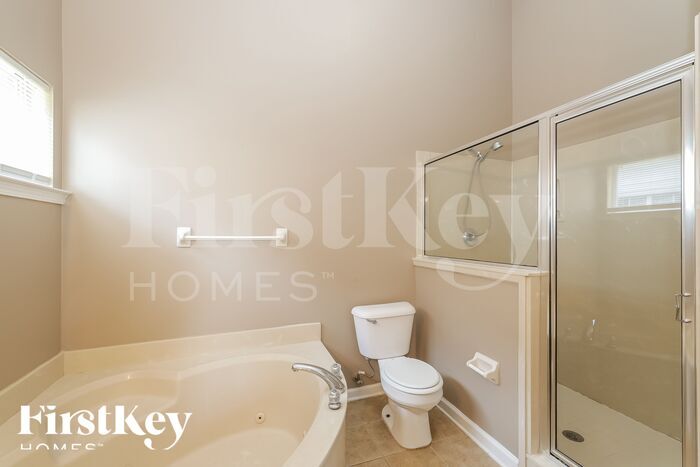 Building Photo - 3931 Neyland Valley Dr