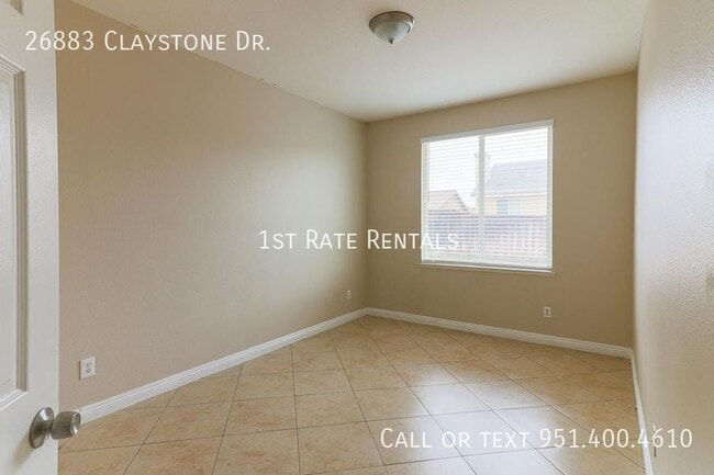 Building Photo - 26883 Claystone Dr