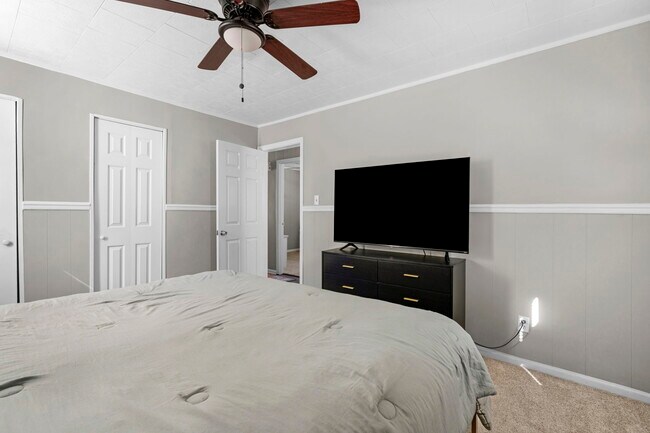 Building Photo - 2910 Mattox Dr