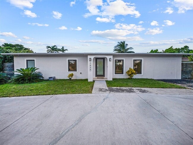 Building Photo - 7434 SW 127th Ct