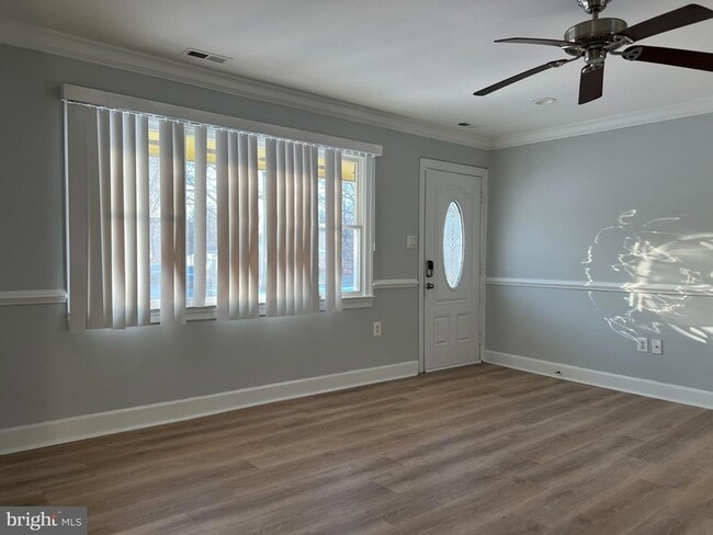 Building Photo - 7925 Ashboro Dr