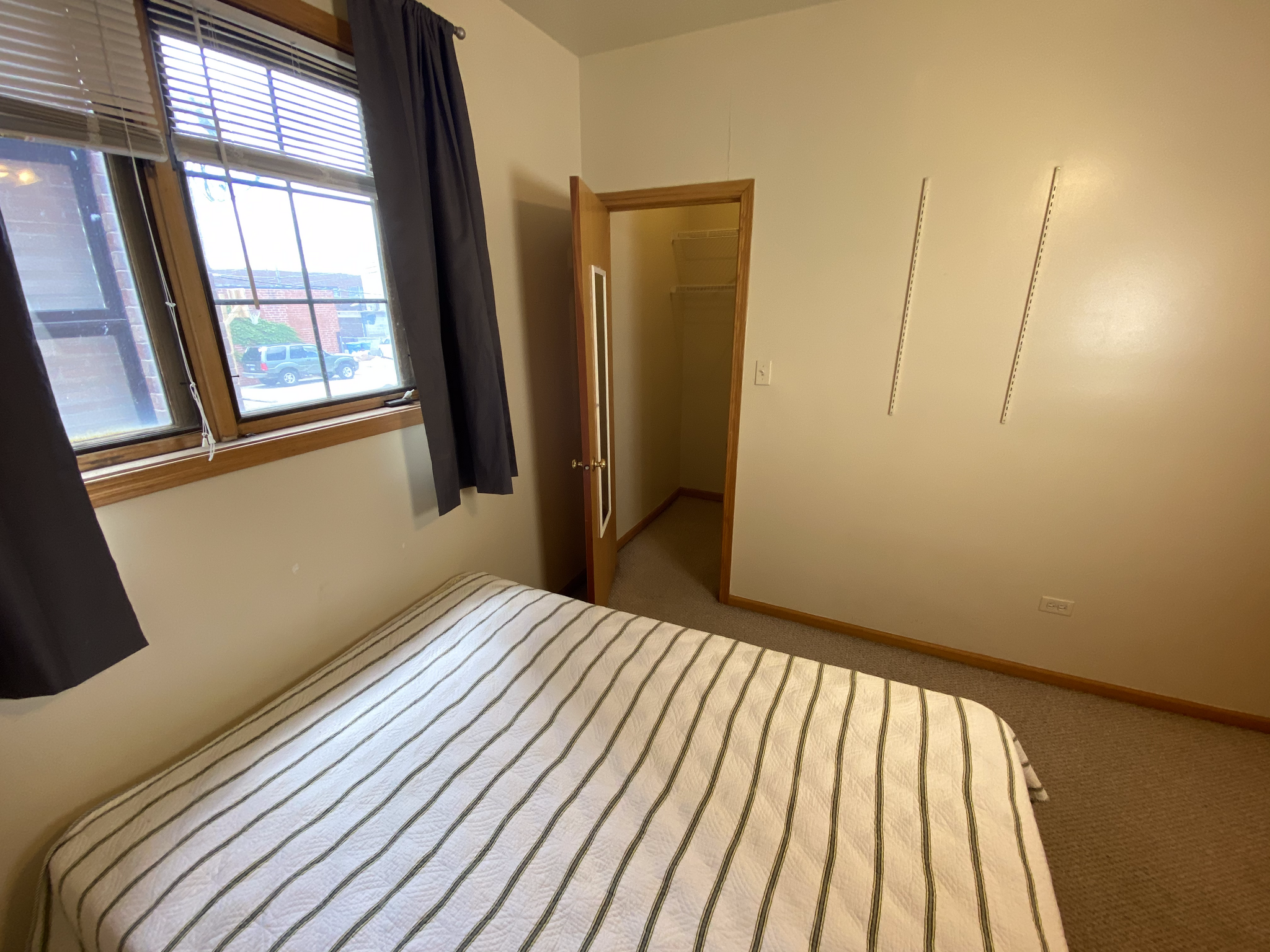 Bedroom 3 - Closet - 2442 W Fillmore St