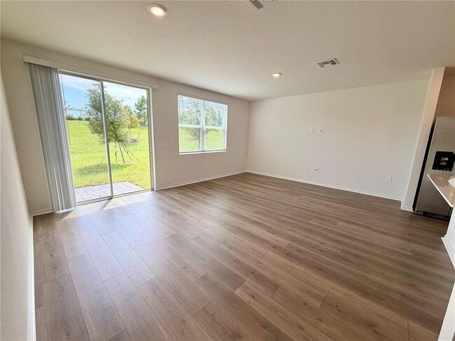 Building Photo - 709 Spartina St