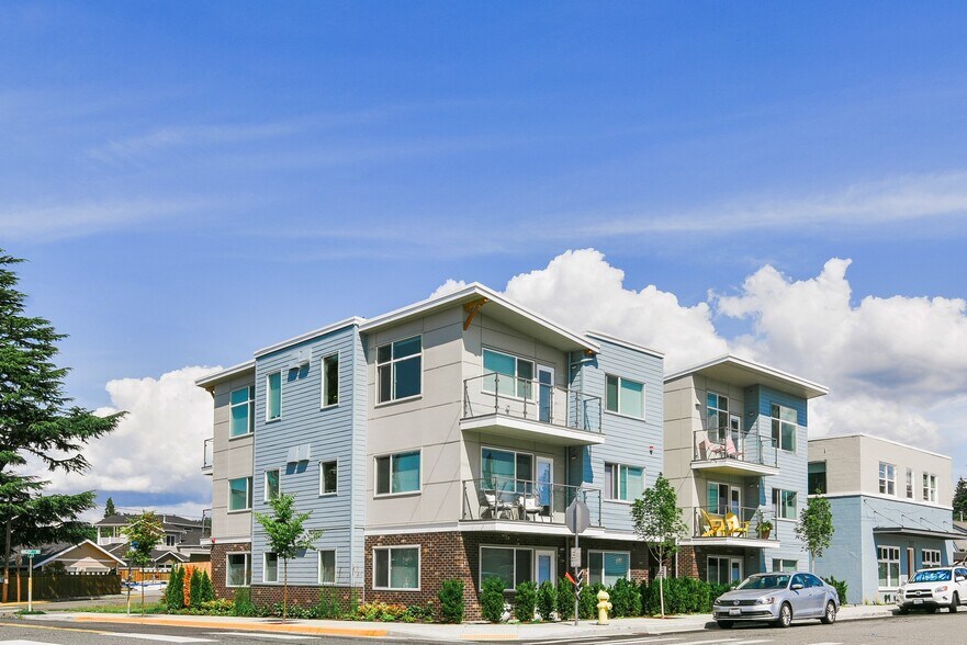 Building Photo - 303 Edmonds St