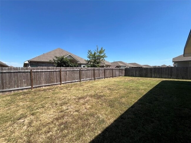 Building Photo - 212 Baralo St