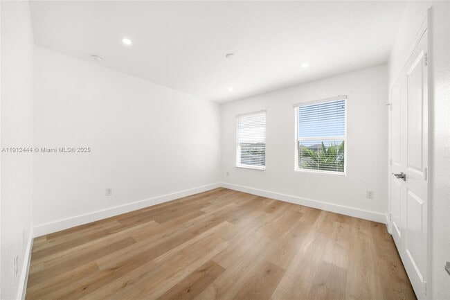 Building Photo - 13229 SW 271st Ter