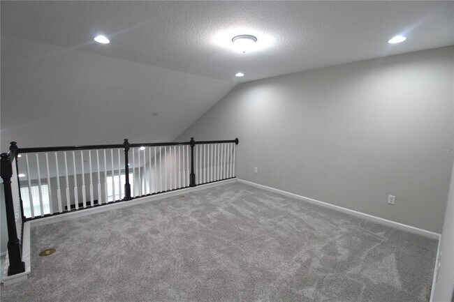Building Photo - 11819 Brookside Dr