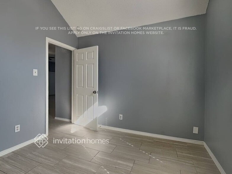 Building Photo - 1936 Ashley Dr