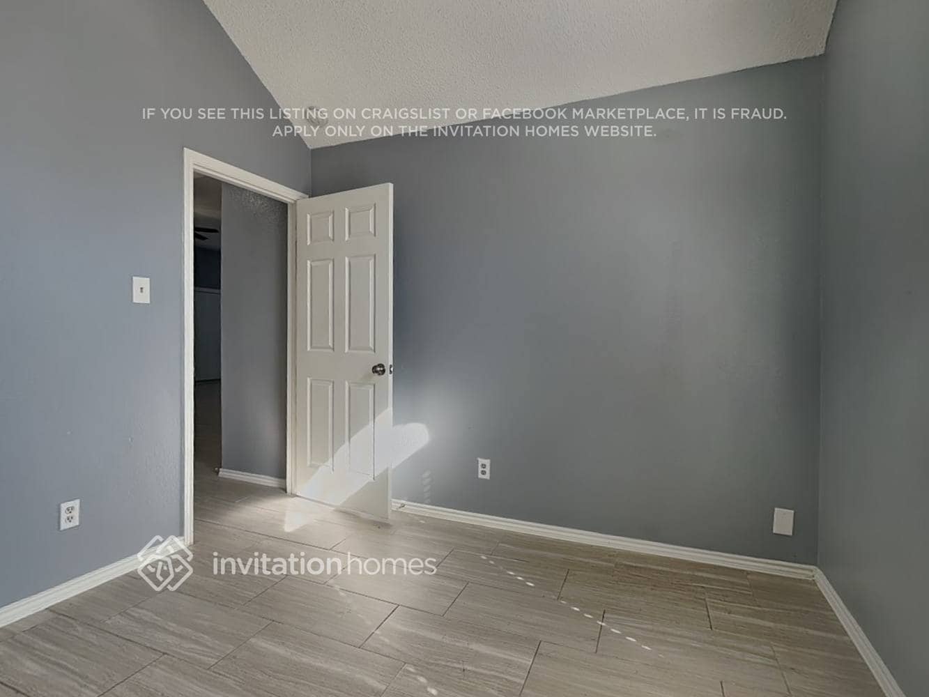 Building Photo - 1936 Ashley Dr