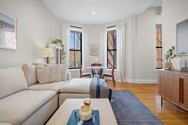 Building Photo - 416 Columbus Ave