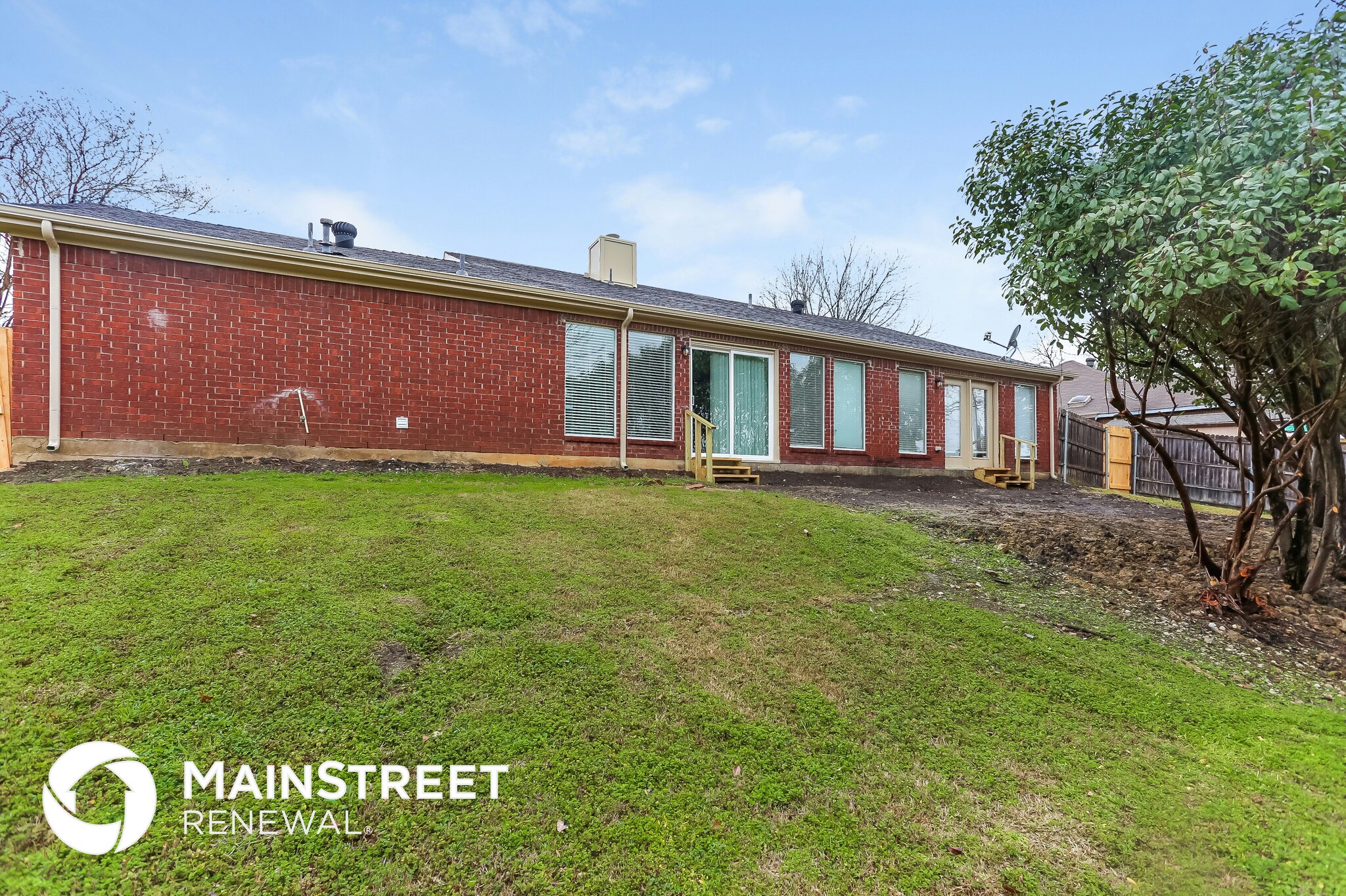 Building Photo - 1818 Knob Hill Dr