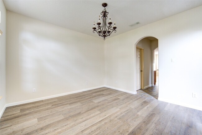 Building Photo - 800 Mulligan Ct