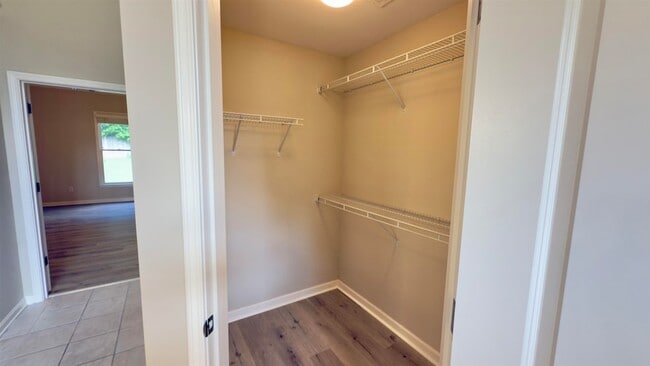 Building Photo - 4792 White Pass Dr
