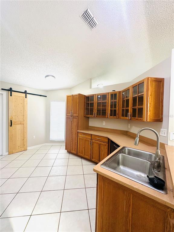 Building Photo - 2212 Clementine Trail
