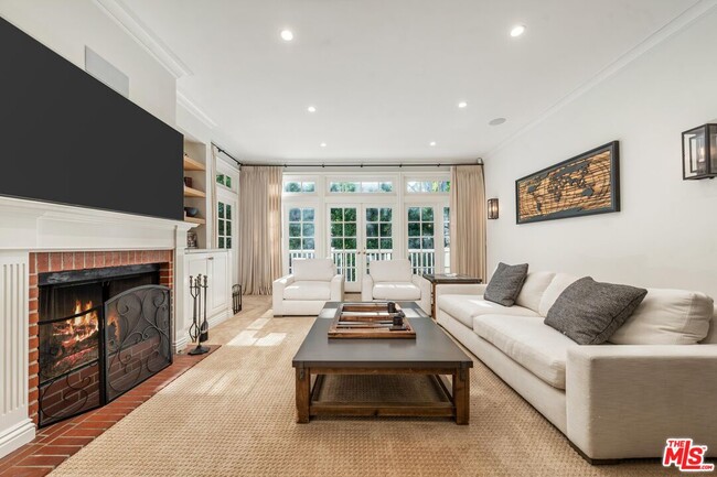 Building Photo - 515 S Westgate Ave