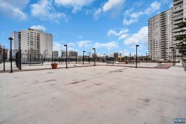 Building Photo - 2100 Linwood Ave